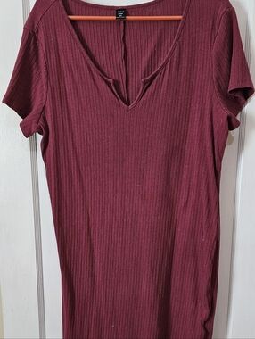 Ribbed V-Neck Short Sleeve Dress Burgundy